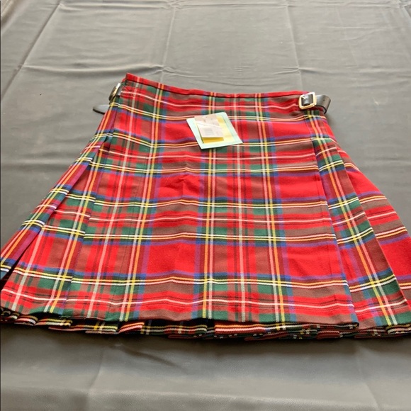 Red and Green Men’s Party Kilt - Picture 1 of 9
